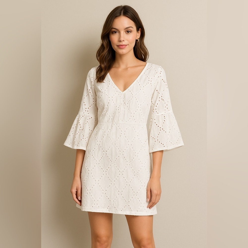 Trina Turk White Lace Bell Sleeve Romper Sz 2 Boho Chic Resort Bridalcore